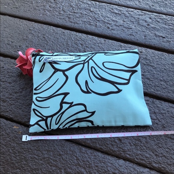 Set of makeup or travel bags - Picture 5 of 6